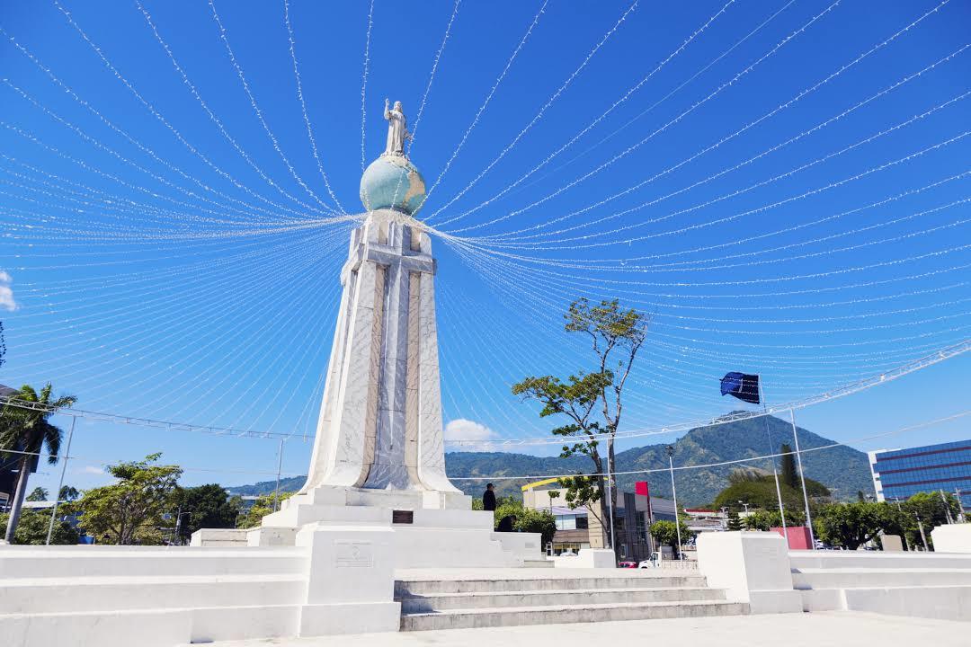 Plaza Salvador del Mundo