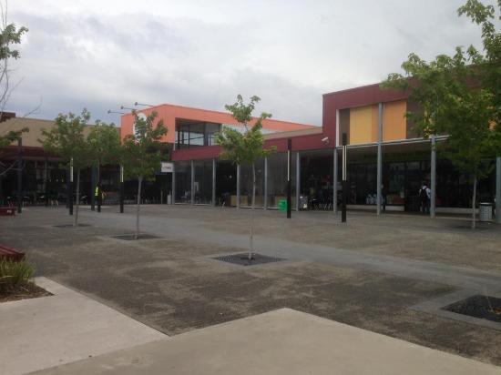 Cairnlea Town Centre