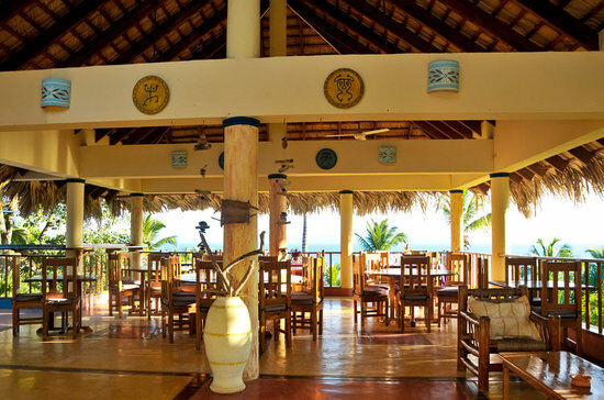 Sol y Luna Restaurant & Bar