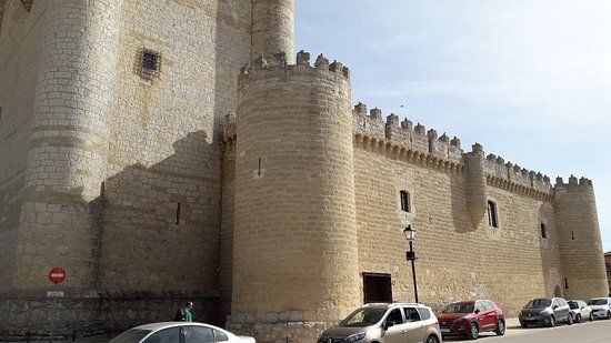 Castillo de Fuensaldaña