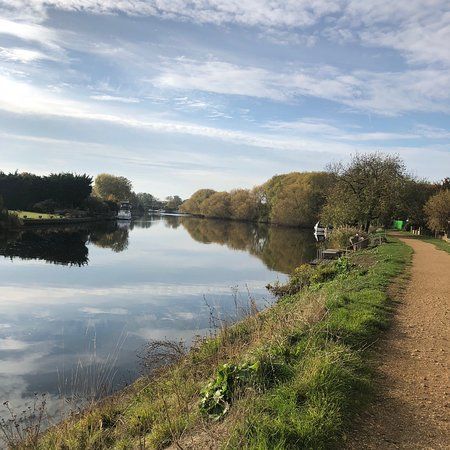 Penton Hook Island