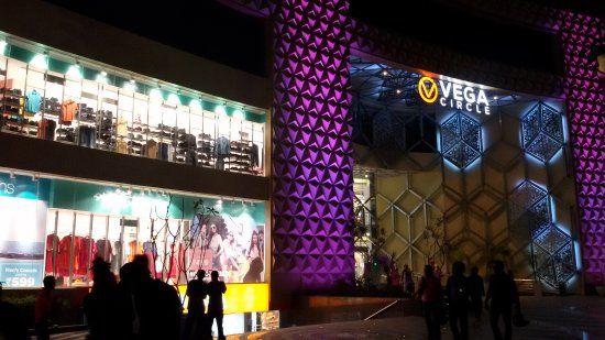 Vega Circle Mall
