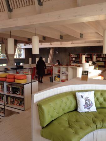 Biblioteca Municipal de Constitucion