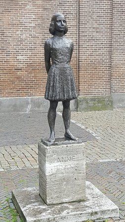 Anne Frank standbeeld