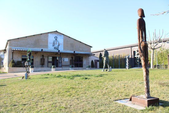 Fondation Jean Paul Blachere