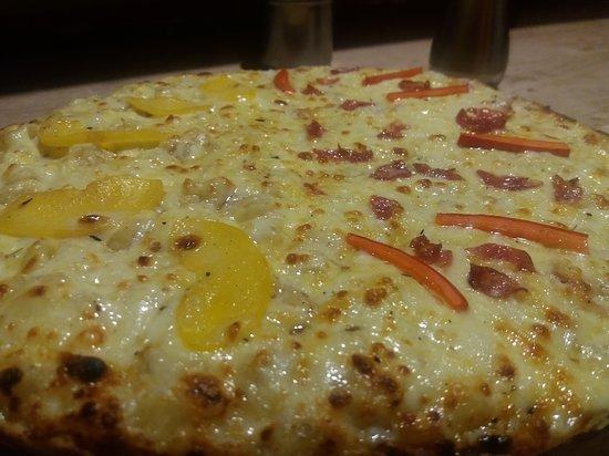 Remix Pizzeria Cafe & Bar