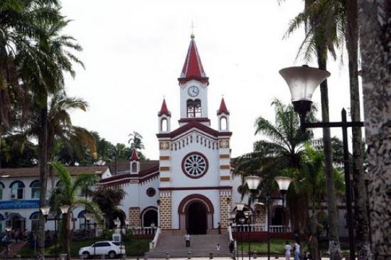 Catedral Nuestra Señora de Lourdes de Florencia