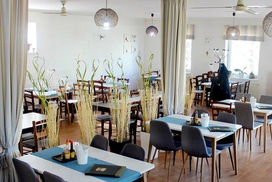 Persia Restaurant & Pizzeria