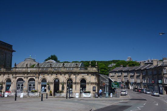 Cavendish Arcade Buxton