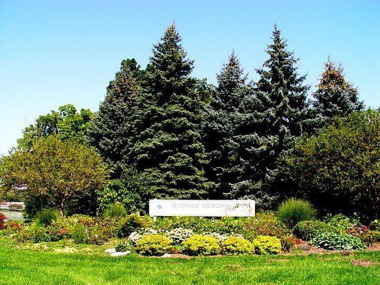 Veterans Memorial Park Pool and Ice Arena