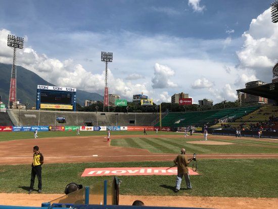 el Estadio Universitario UCV