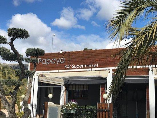 Papaya Bar