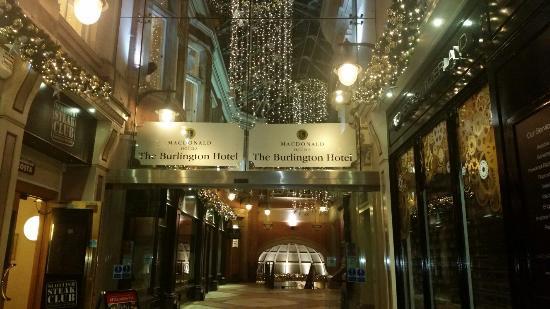 Macdonald Burlington Hotel