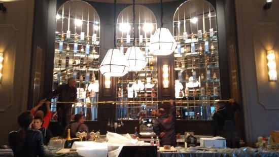 Victoria Grand Trimontium