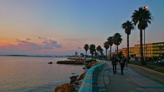 Paseo Marítimo de la Línea de la Concepción