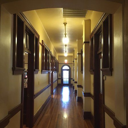 Eagle Pass Public Library