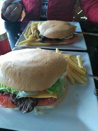 El 1 Uno Sandwich Resto Bar