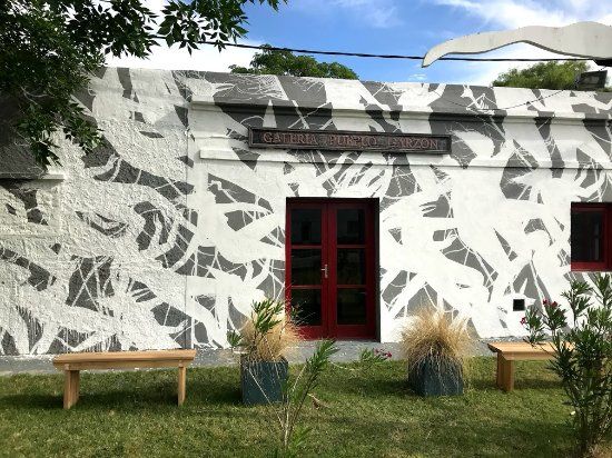 Galería Pueblo Garzon