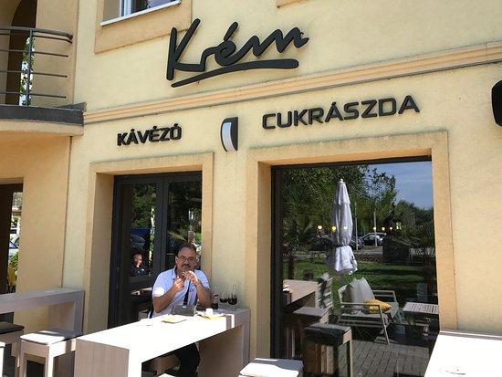 Krém Patisserie and Café
