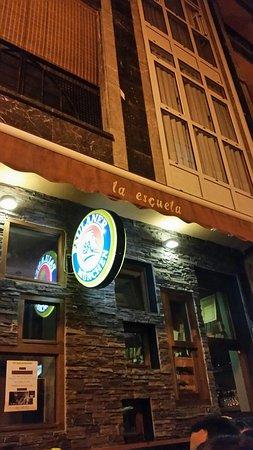 La Escuela Rock Bar
