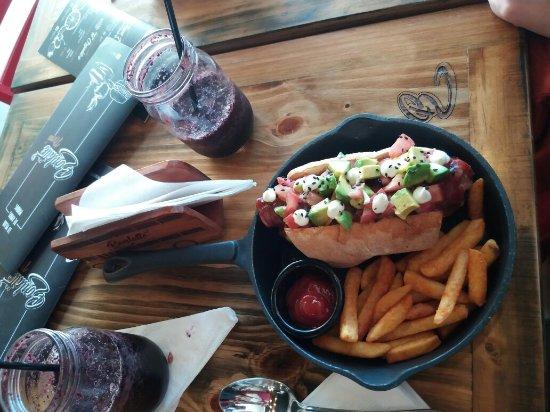 Bonlatte Bistro & Café