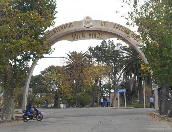 Arco Bicentenario De Artigas