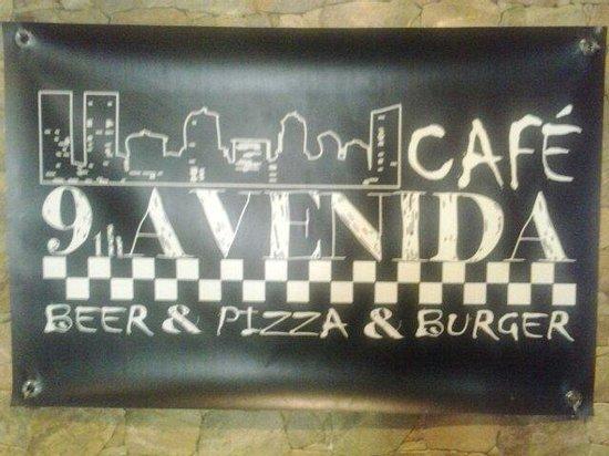 Avenida Cafe Burger & Pizza