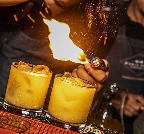 Disco 1968 Salsa Show