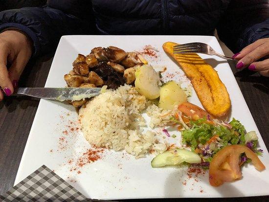 El Che Cafe Restaurante