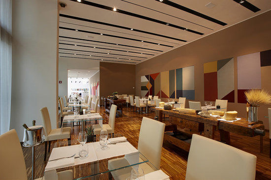 Dodici 24 Quick Restaurant