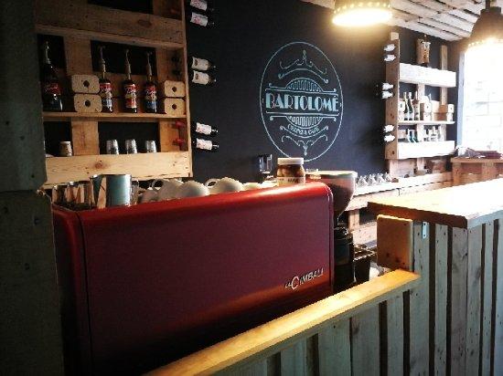 Bartolome. Crepes & Cafe