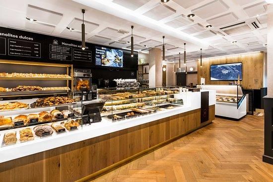 Manolo bakes Santa Barbara