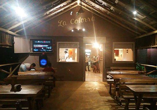 La Cotorra Pizzeria Bar Restaurant