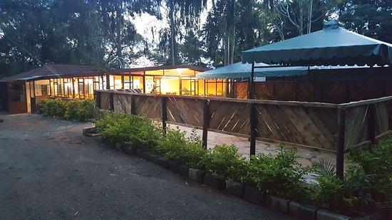 Trymid Bar & Restaurant