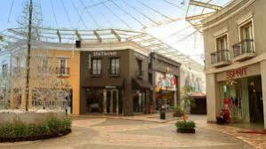 Centro comercial Paris Van Java