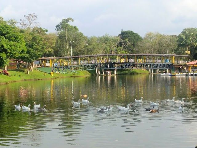Los Lagos de La Pradera