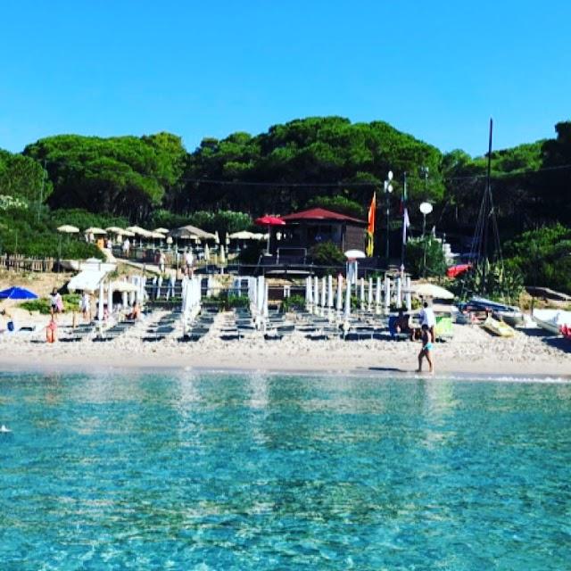 J&B Le Bombarde Beach