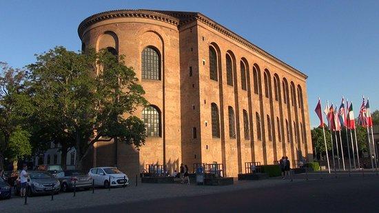 Basílica de Constantino de Trier