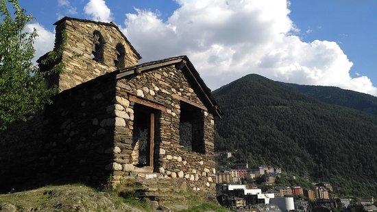 Iglesia de San Romà de les Bons