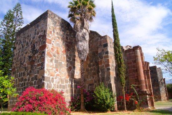 el Templo Inacabado de la Preciosa Sangre