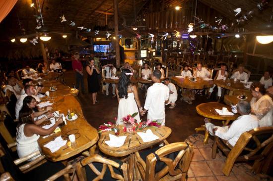 Que Rico Papito Restaurant