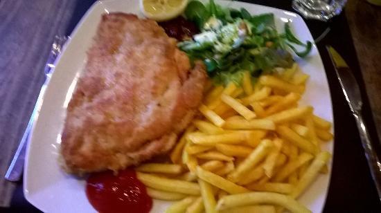 4. Akt Restaurant & Bar