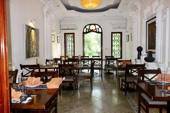 Rue Lamblot Restaurant & Cafe