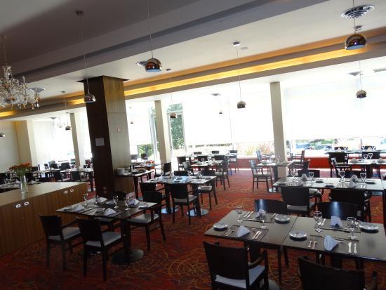 Lobby & Cocktail Bar