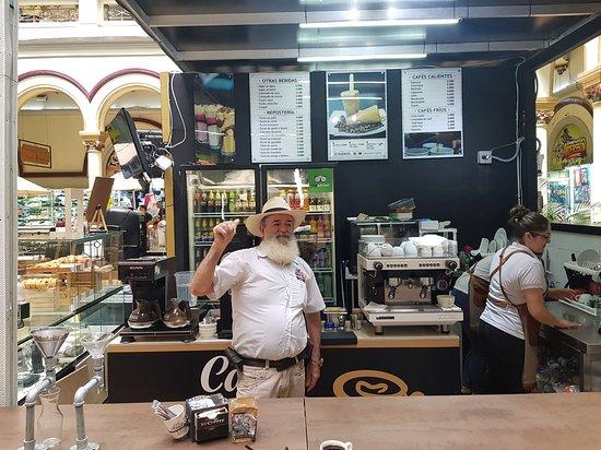 Café Con Mucho Amor