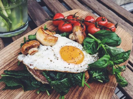 Naprzeciw Food & Drink