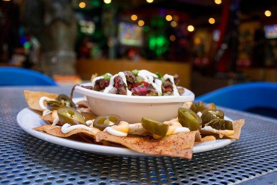 Heroes Restaurant & Bar