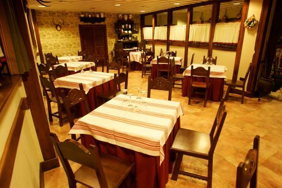 Batzarkideen Aintzinako Ostatua