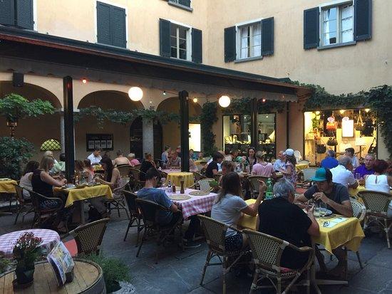 Bar Pizzeria Cortile