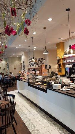 Cafe und Konditorei Sahnehaeuble